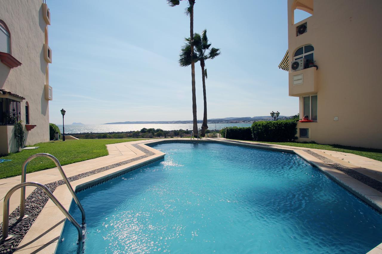 Marina Bay Playa Del Cristo Daire Estepona Dış mekan fotoğraf